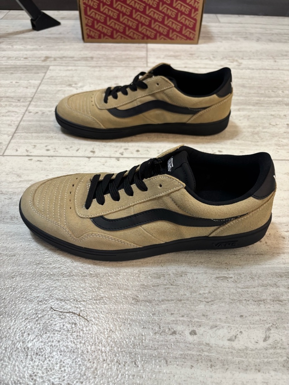 VANS CRUZE TOO COMFY CUSH SUEDE SKATEBOARD SNEAKERS